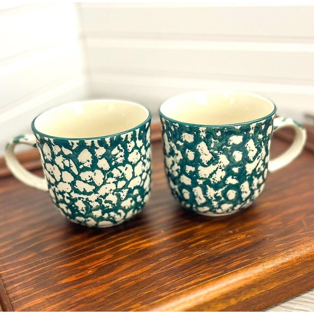 Vintage Folk Craft Apple 8oz Coffee Cup, Country House Mug set of 2